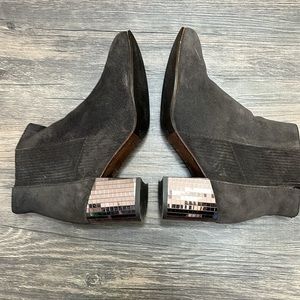 Pedro Garcia brown sude boots